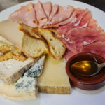 misto-salumi-e-formaggi-di-osteria-maria-ristorante-genova-